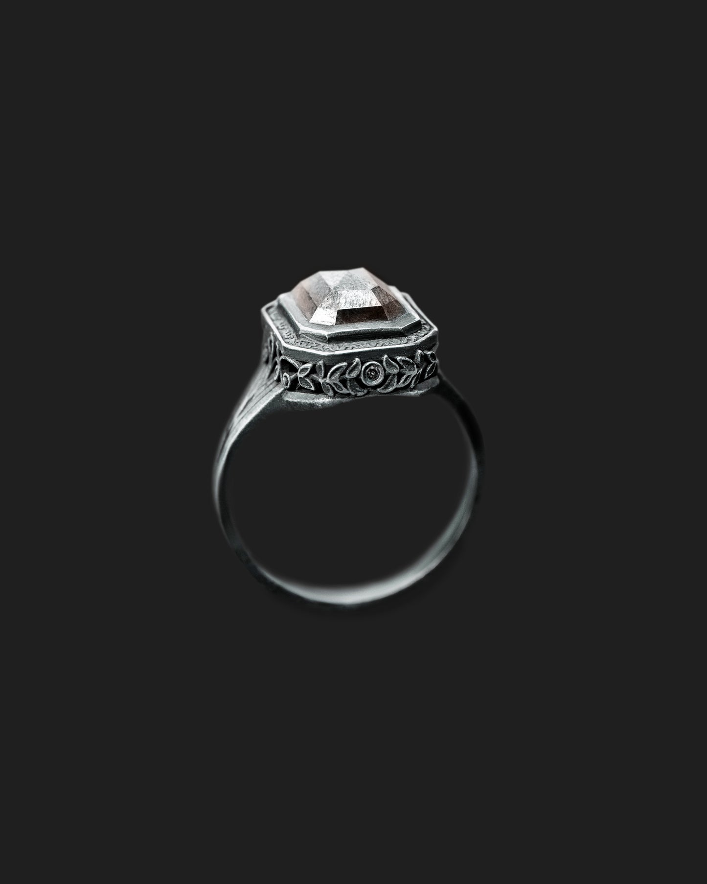 Astrae Ring