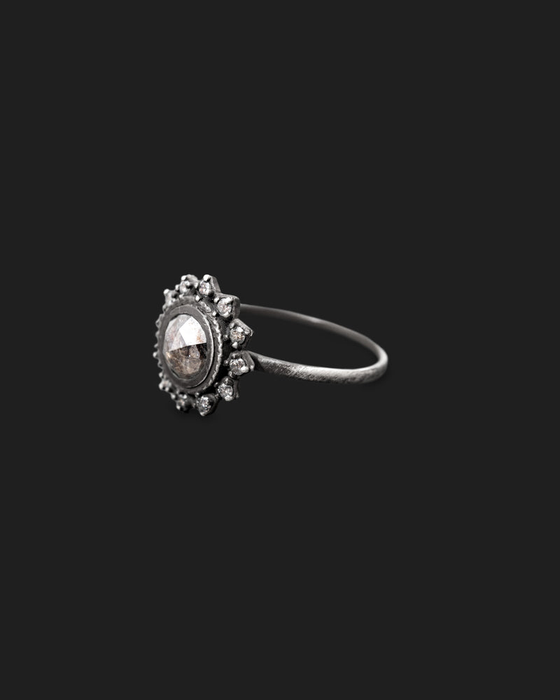 Lunara Ring