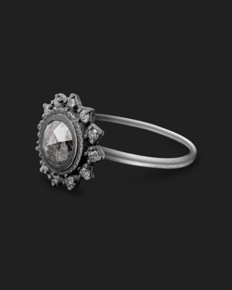 Lunara Ring