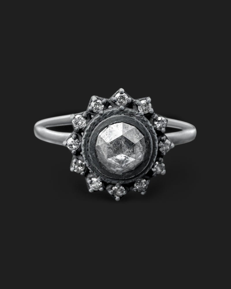 Lunara Ring
