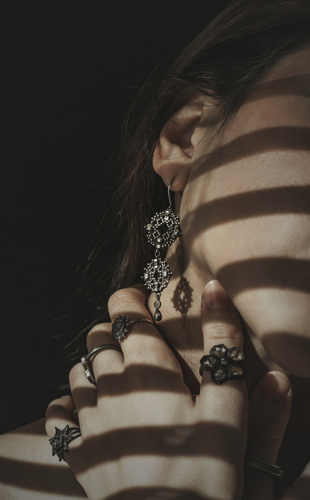 Form Bloom earrings
