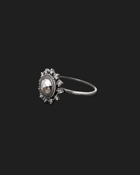 Lunara Ring