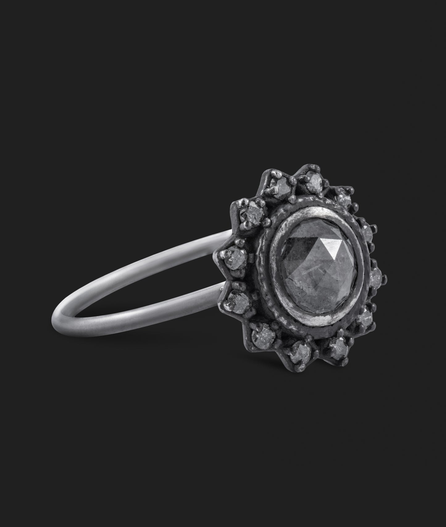 Lunara Ring